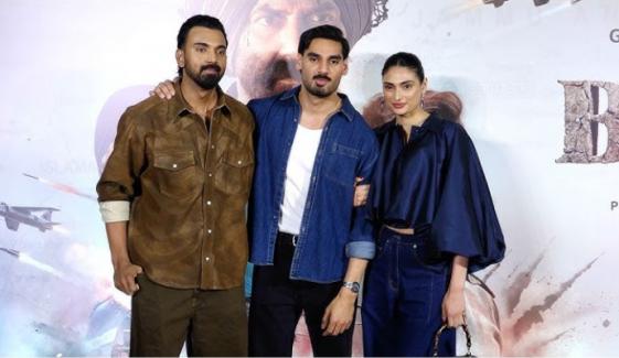 Athiya Shetty, KL Rahul bring star power to Ahan Shetty’s ‘Border 2’ premiere
