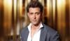 Hrithik Roshan sparks health concerns after being spotted on crutches at party