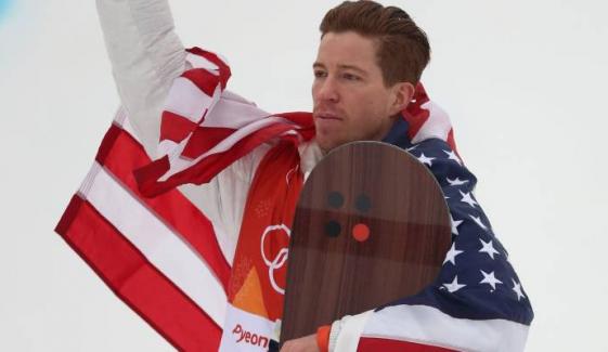 Shaun White surprises crowd with insane flips over comedians in NYC: Watch 