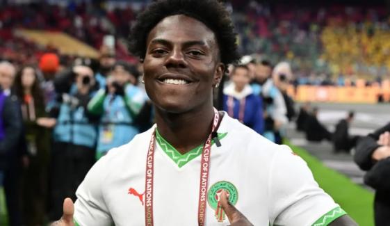 YouTube star IShowSpeed receives Ghanaian passport as Africa tour ends 