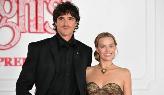 Margot Robbie, Jacob Elordi stun in dark look at 'Wuthering Heights' premiere