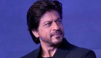 Shah Rukh Khan arrives in Dubai to add another badge to his achievement