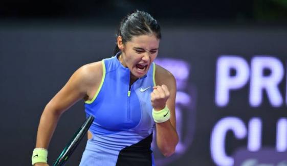 Emma Raducanu reaches Transylvania Open semi-finals with commanding victory