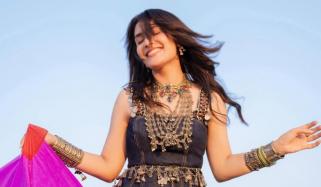 Ayeza Khan skips kite flying to turn rooftop into Basant paradise