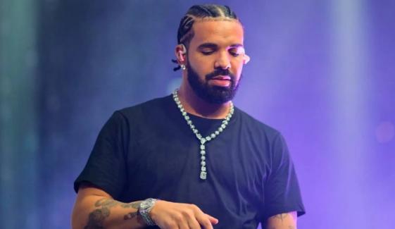 Drake’s $1M Super Bowl bet backfires as Seahawks defeat Patriots
