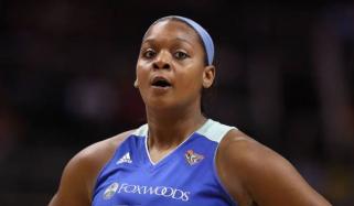 Kara Braxton, former WNBA All-Star dies at 43