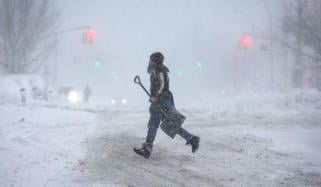 Blizzard warning: Record snow causes chaos, cancels thousands of flights