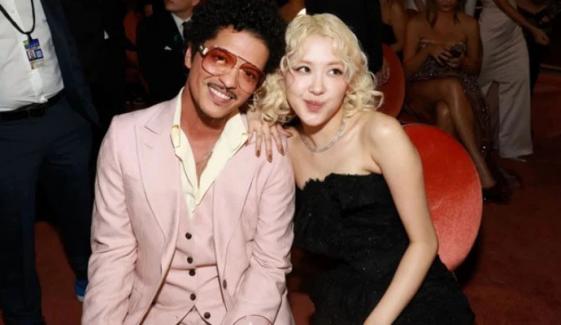 Bruno Mars gives treat to music lovers after he unfollowed BLACKPINK's Rosé