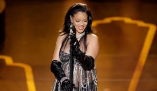 Rihanna breaks the internet with cryptic ‘studio’ update in new video