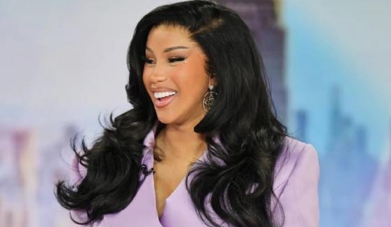 Watch Cardi B's wild move to stop fans from fighting mid-concert