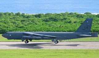 US B-1 bomber lands in UK base after Trump demands unconditional surrender