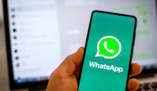 WhatsApp experiments new rounded chat bubble design