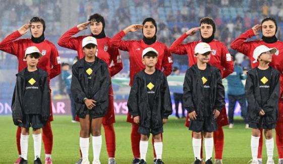 Iranian women footballers granted asylum in Australia after anthem protest