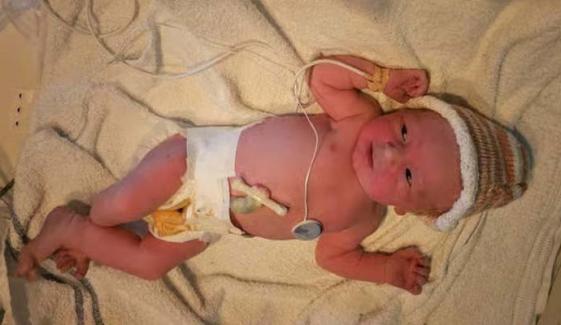 Terrifying birth occurred in England after ‘Panicked’ midwife left room