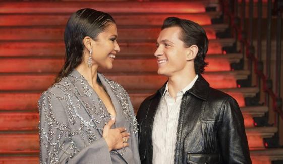 Tom Holland spotted without wedding ring after Zendaya rocks gold band in Paris 