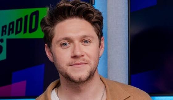Niall Horan leaves fans 'obsessed' with new single 'Dinner Party'