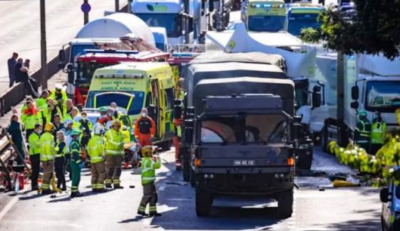 UK: Man arrested after car hits multiple pedestrians in Derby causing serious injuries