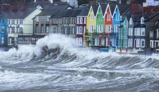 Storm Dave: UK weather warnings for 90mph winds and Easter blizzards