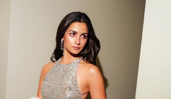 Alia Bhatt announces sudden break after hosting debut at 2026 Chetak Screen Awards