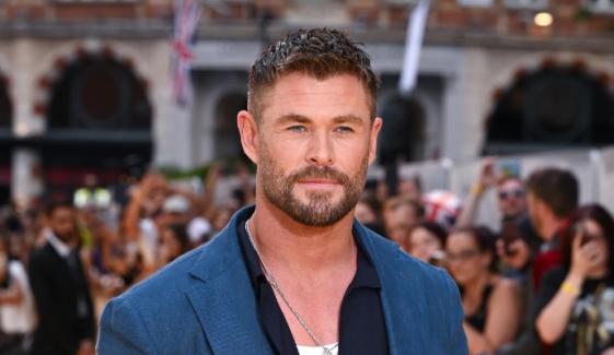 Chris Hemsworth raves about sons’ surfing as he posts family Hawaii adventure