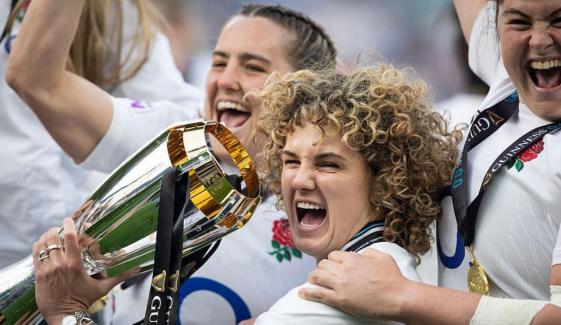 England vs Ireland: Red Roses win in front of record Women’s Six Nations crowd