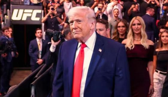 Trump cheered at UFC 327 in first sporting appearance since US-Iran war