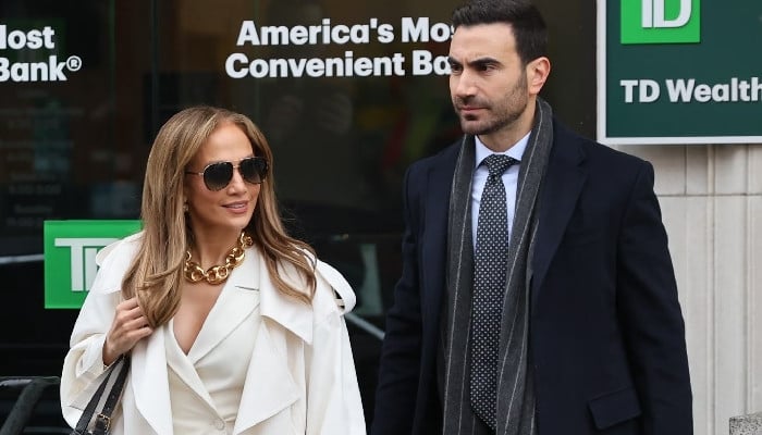Jennifer Lopez, Brett Goldstein set pulses racing with 'Office Romance ...