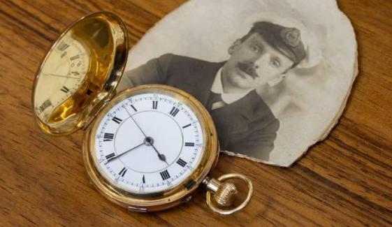 Titanic hero’s rare gold watch to fetch over $100k at England auction 
