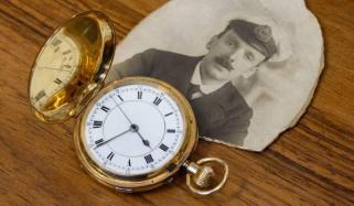 Titanic hero’s rare gold watch to fetch over $100k at England auction 