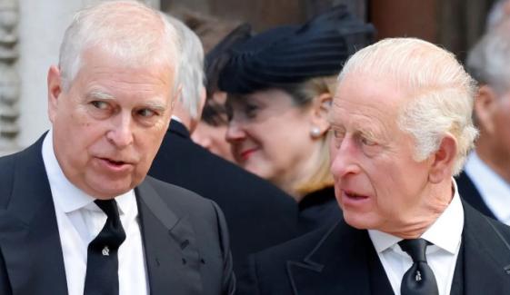 Palace planning major 'cover-up' for Andrew behind closed doors to save monarchy?