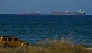 Iran doubles down on Strait of Hormuz closure as ceasefire deadline nears 