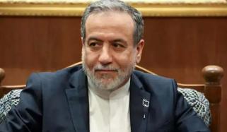 Araghchi reaches Oman after ‘Fruitful’ Pakistan visit, questions US diplomacy