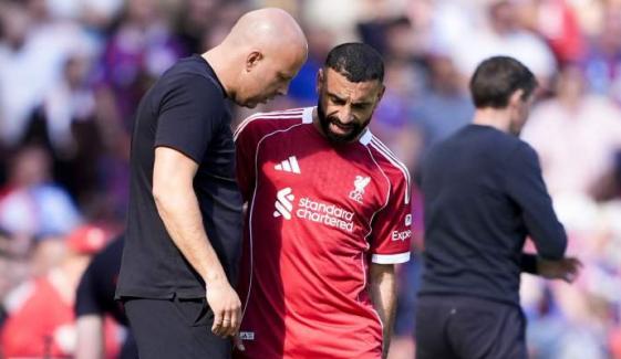Mohamed Salah’s Liverpool career in doubt after hamstring injury vs Palace