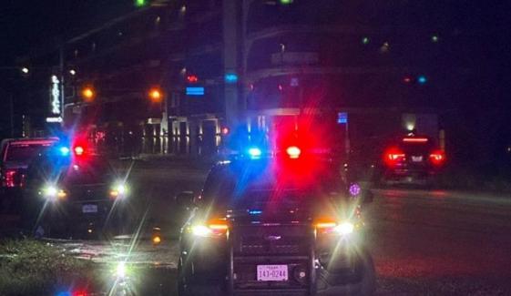 East Austin shooting outside Sam’s BBQ: Suspect at large after 2 injured