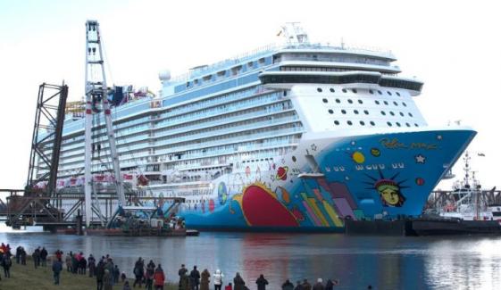Search suspended for Norwegian breakaway crew member after man overboard incident