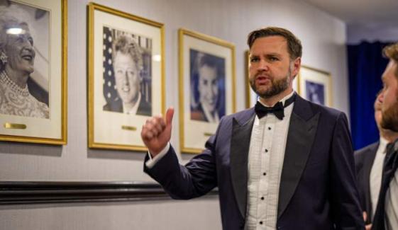 JD Vance's first reaction to WHCD shooting revealed after VP rushed off stage