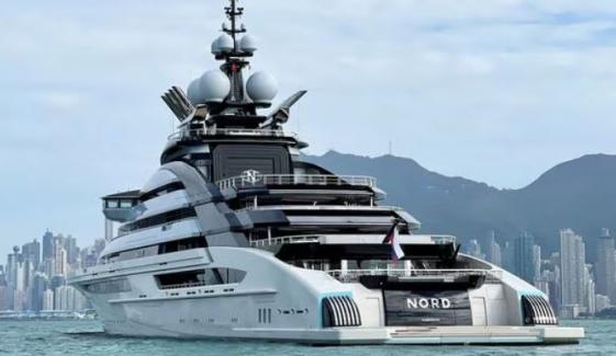 Russian superyacht Nord transits blockaded Strait of Hormuz amid US-Iran tensions