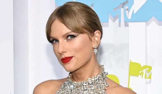 Taylor Swift drops rare post after taking bold legal step ahead of Travis Kelce wedding