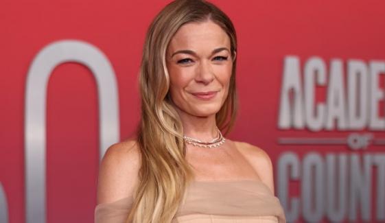 LeAnn Rimes forced to cancel two shows due to 'severe illness'