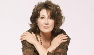 Amy Grant drops Vince Gill’s life-changing advice after tough brain injury recovery