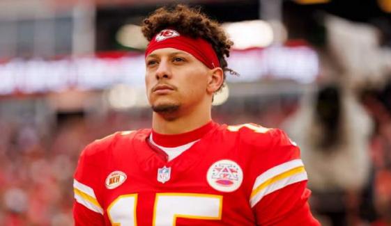 Patrick Mahomes to join Chiefs ‘way ahead of schedule’ as rehab progresses