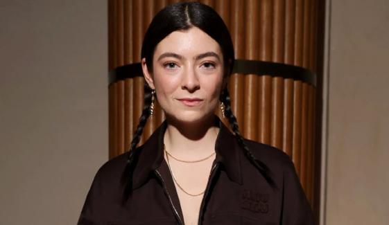 Lorde posts cryptic message amid ongoing Ultrasound Tour: 'I fear tonight....'
