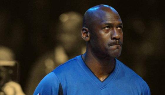 Brendan Haywood reveals how Michael Jordan stuck him with a $15,000 club bill
