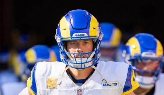 LA Rams sign Matthew Stafford to 1-year extension through 2027