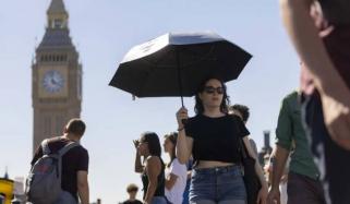 UK records hottest day since 2012 ahead of bank holiday, amber heat alerts issued