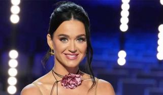 Katy Perry commends Air Canada staff for handling onboard medical crisis