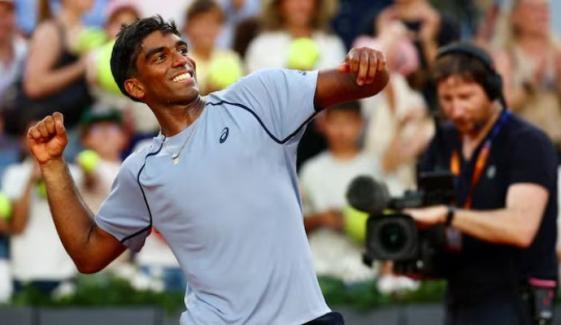 Nishesh Basavareddy shocks Taylor Fritz at Roland Garros 2026