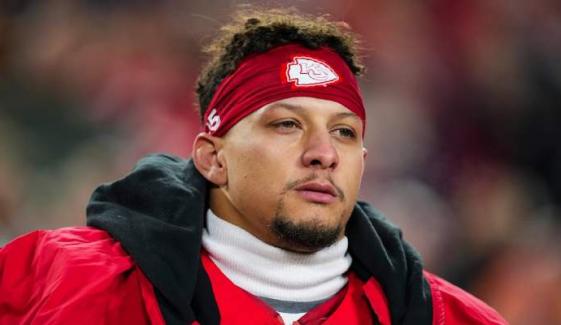 Patrick Mahomes make surprise return to Chiefs practice months after knee surgery