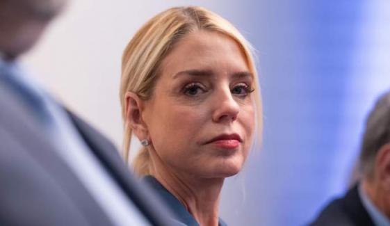 Pam Bondi diagnosed with thyroid cancer weeks after leaving justice department