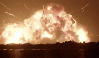 Blue Origin rocket massively explodes during engine-firing test 